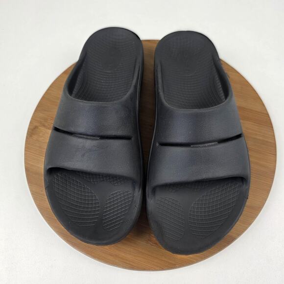 Oofos Ooahh Slide Sandals Mens Size 11 Black Recovery Slip On Womens 13 EU 44 - Picture 4 of 14
